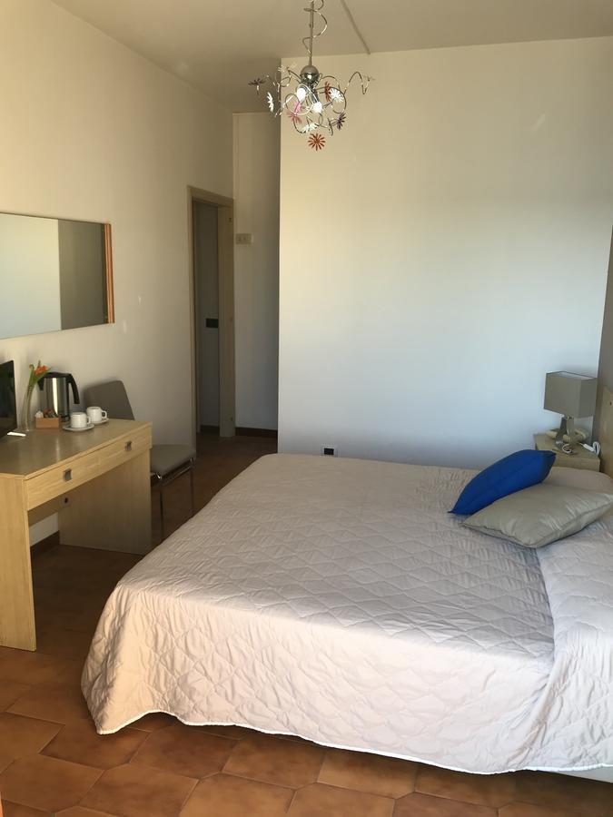 Hotel La Sirenetta Джардини Наксос Екстериор снимка
