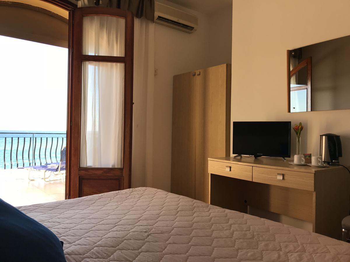Hotel La Sirenetta Джардини Наксос Екстериор снимка